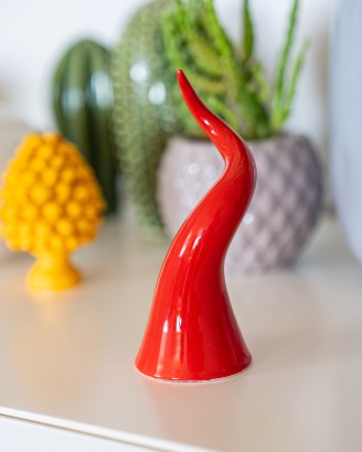 Corno in Ceramica da tavolo rosso